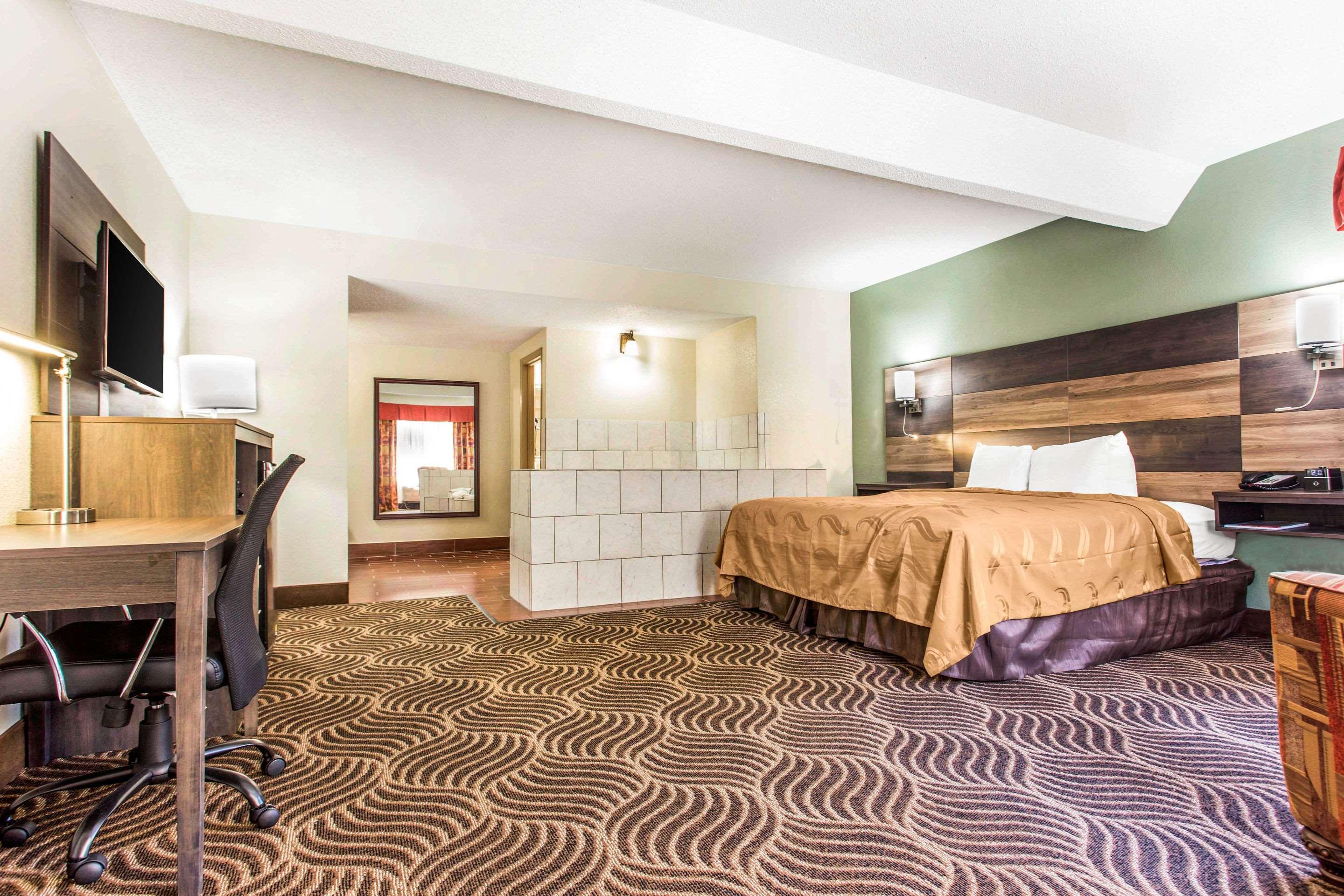 Quality Inn Black Mountain Eksteriør bilde