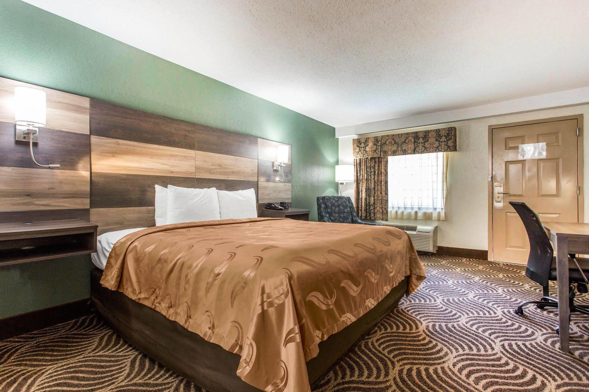 Quality Inn Black Mountain Eksteriør bilde